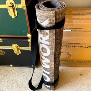HOTWORX In excellent condition yoga mat